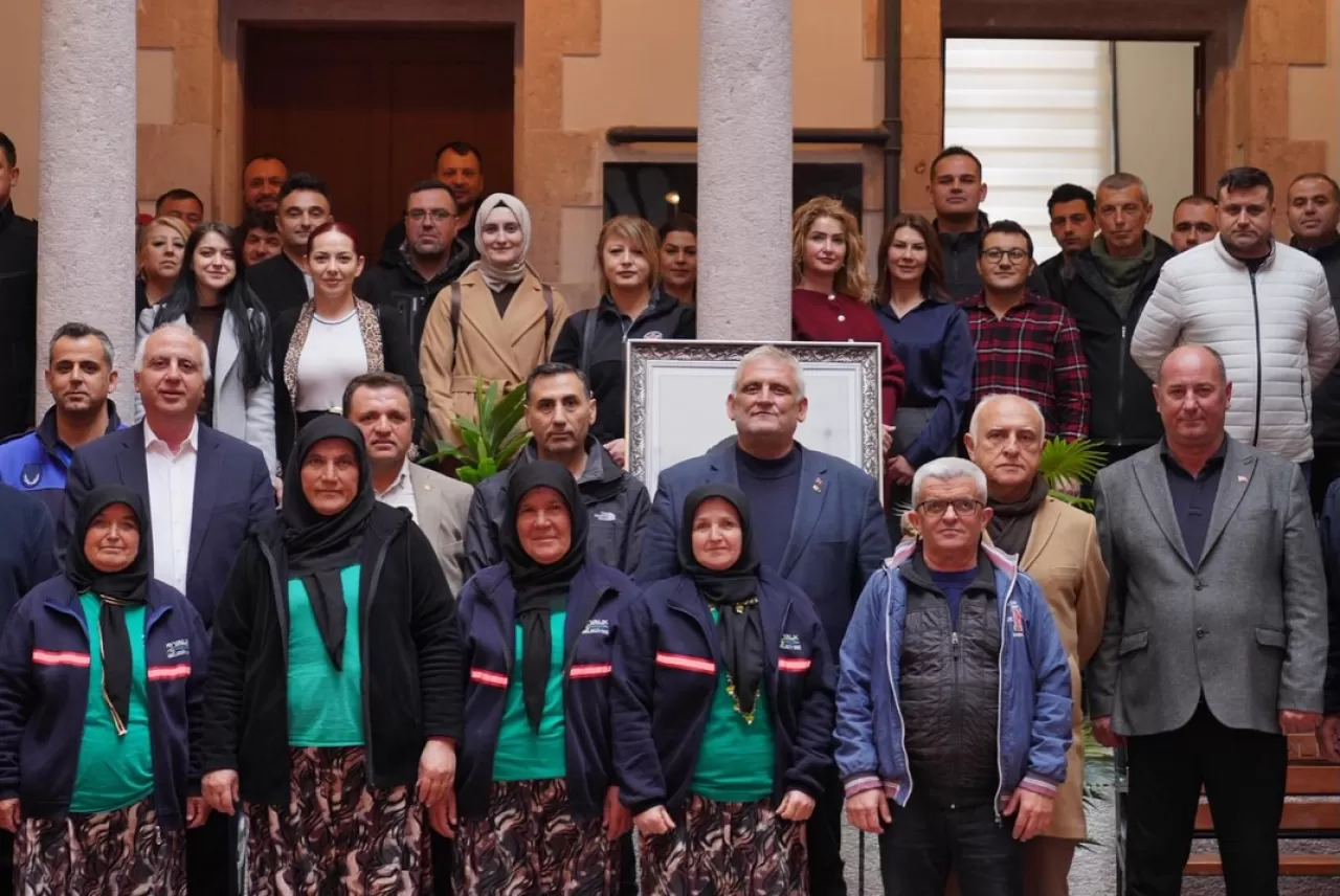 Ayvalık Belediyesi Çalışanlarına Bayram İkramiyesi Ödeyecek