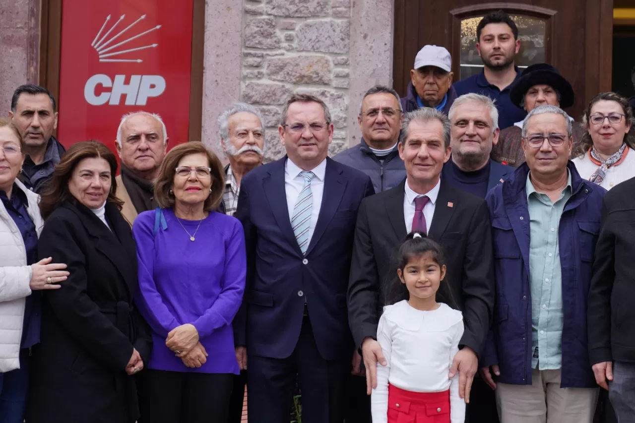 Başkan Ergin, Ayvalık'ta Bayram Sevincini Paylaştı