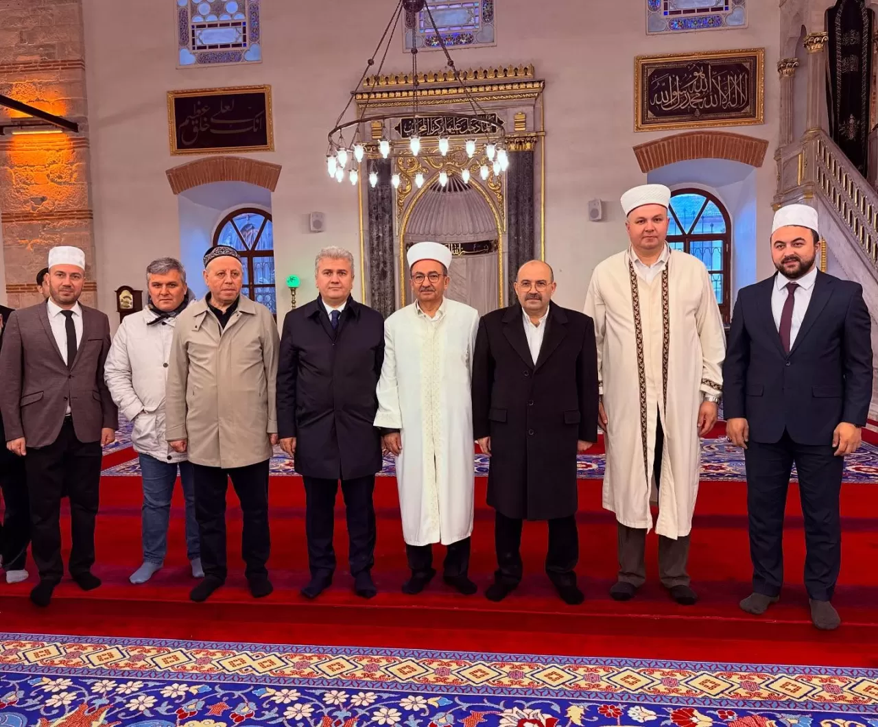 Balıkesir'de Bayram Coşkusu Zağnos Paşa Cami'nde Yaşandı