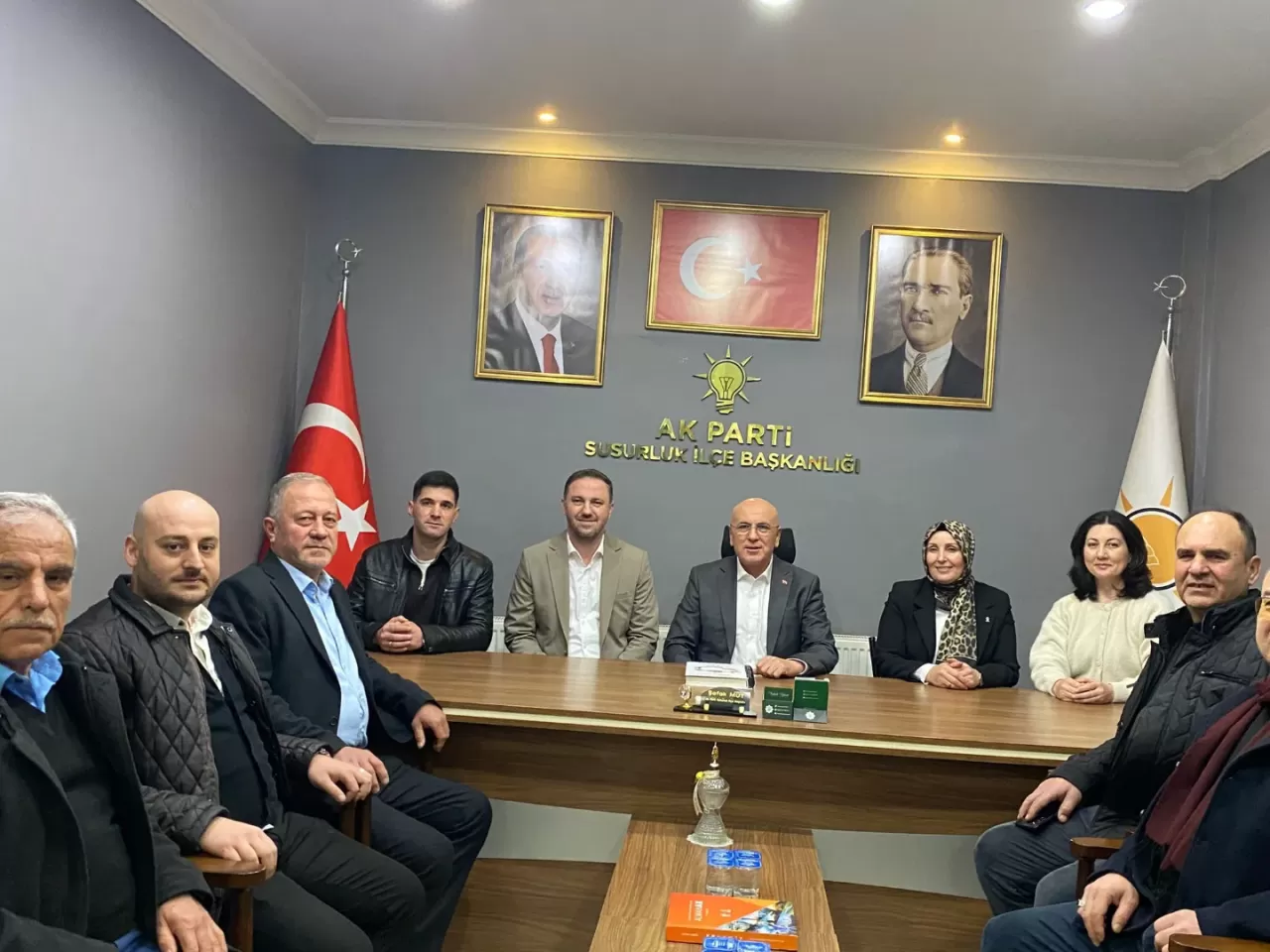 AK Parti'li İsmail Ok, Susurluk'ta Teşkilat Üyeleri ile Bayramlaştı