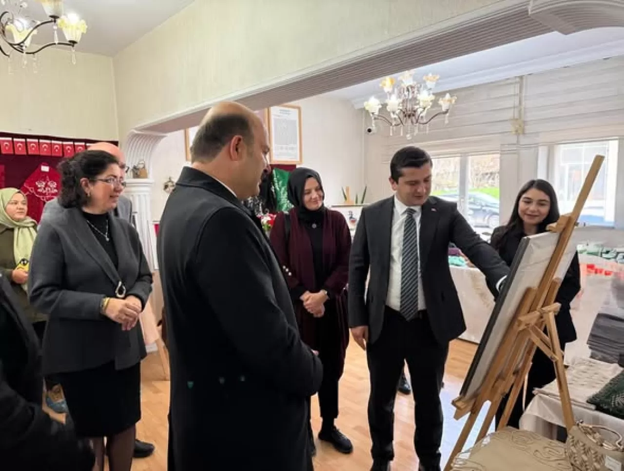 İvrindi'de Özel Eğitim Öğrencilerinden Kaymakamlık Ziyareti