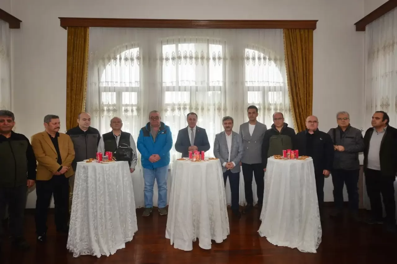 Balıkesir Orman Bölge Müdürlüğü'nde Geleneksel Bayramlaşma ve Yangın Hazırlık Vurgusu
