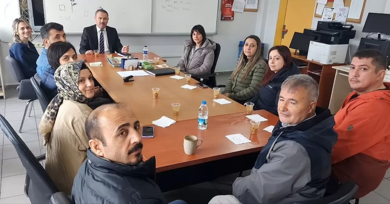 İvrindi'de Eğitim Kalitesini Artırmak İçin Okul Ziyareti