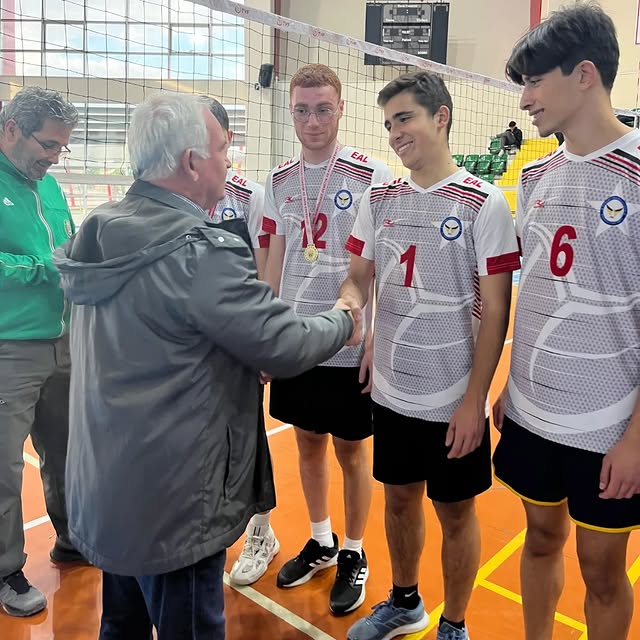 Edremit Anadolu Lisesi Voleybolda İl Şampiyonu Oldu