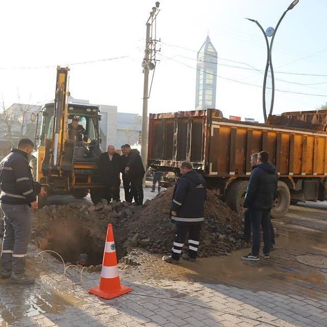 Plevne Meydanı'nda Yağmur Suyu Hattı Çalışmaları Başladı