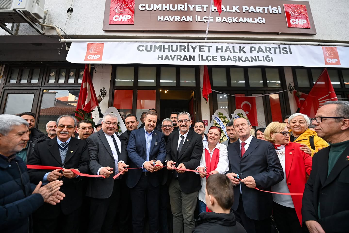 Havran CHP İlçe Başkanlığı Yeni Binası Açıldı