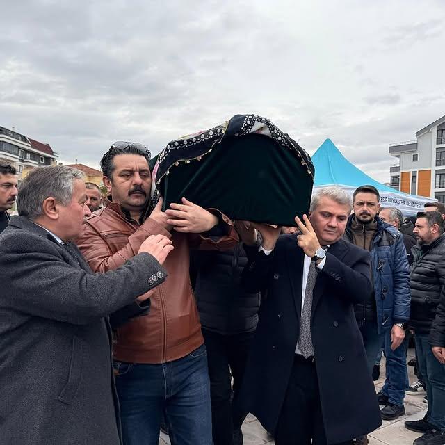 Fabrikada Meydana Gelen Patlamada Hayatını Kaybeden Özlem Özçakır Son Yolculuğuna Uğurlandı