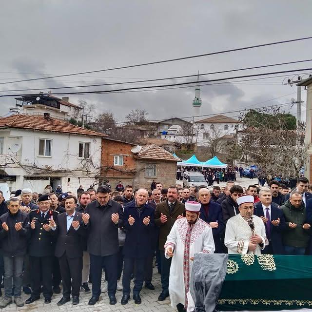 Belediye Başkanı Emin Ersoy, Mühimmat Fabrikası Patlamasında Hayatını Kaybeden Hemşehrilerinin Cenaze Törenine Katıldı