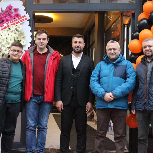 Susurluk'ta Yeni Kafe Açılışına Ziyaret Gerçekleşti