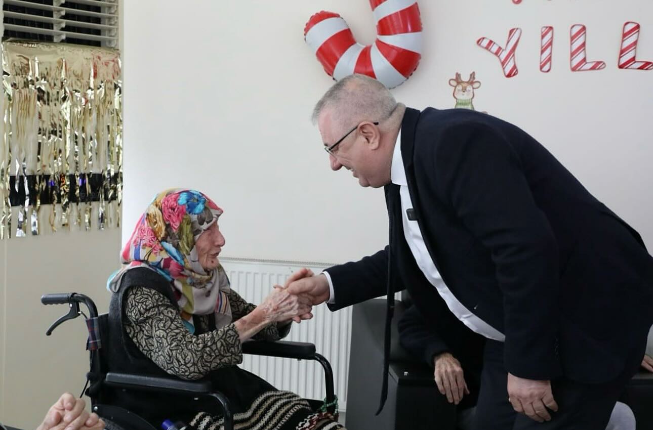 Edremit Belediyesi'nden Yeni Haftaya Özel Mesaj