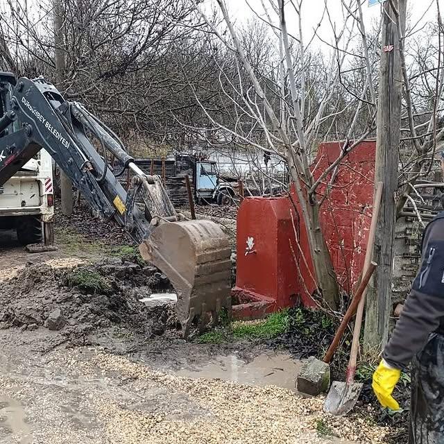 Dursunbey Belediyesi Fen İşleri Müdürlüğü Çalışmalarına Hız Kesmeden Devam Ediyor