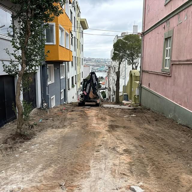 Bandırma'da Yol İyileştirme Çalışmaları Hız Kesmeden Devam Ediyor