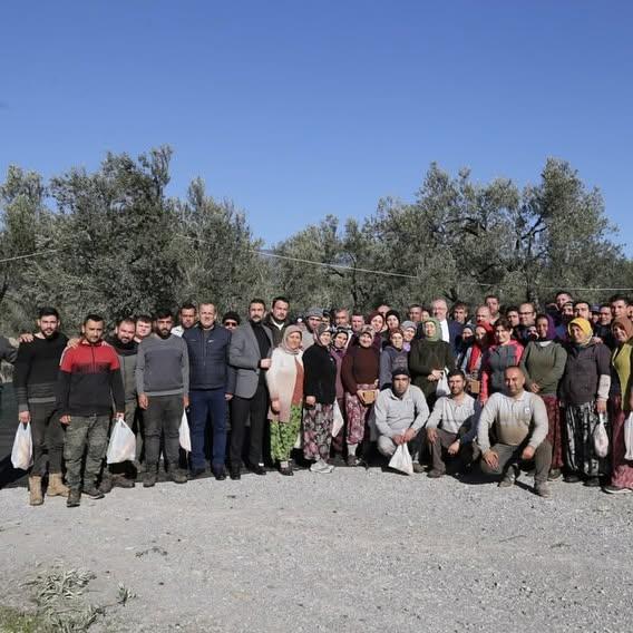 Edremit Belediyesi'nden Zeytin İşçilerine Yeni Yıl Ziyareti