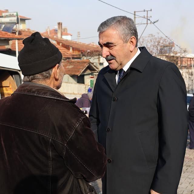 Balya Belediye Başkanı Perşembe Pazarı'nda Hemşehrileri ve Esnafları Ziyaret Etti