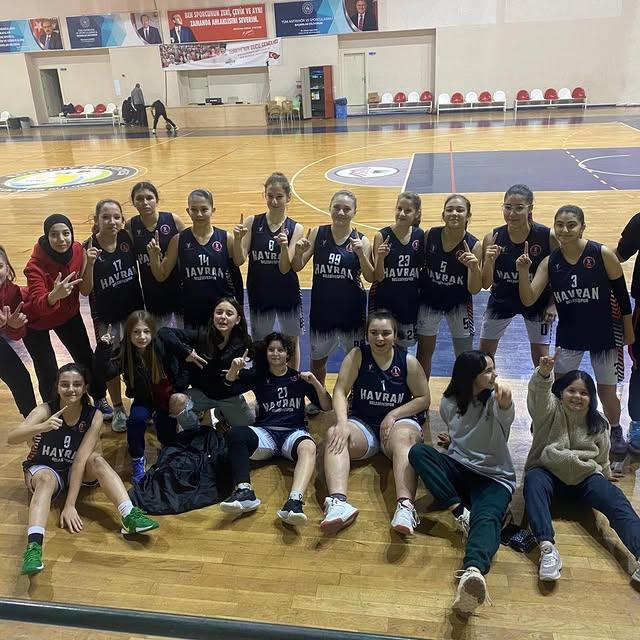 U16 Kız Basketbol Takımından Edremit’te Büyük Zafer