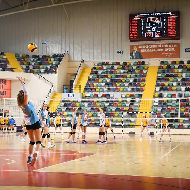 Okul Sporları Yıldızlar Voleybol Müsabakaları Başladı