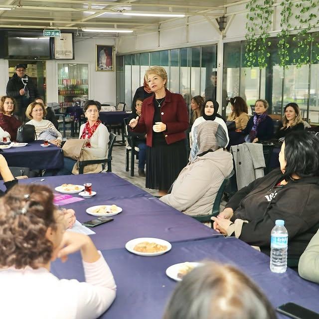 Burhaniye'de Kadınlar Dayanışması: Bahçelievler Mahallesi'nde Anlamlı Buluşma