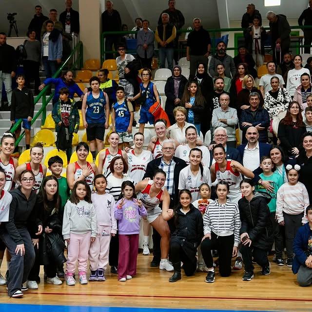 Burhaniye Belediyespor, Bursa Uludağ Basketbol'u Geride Bıraktı