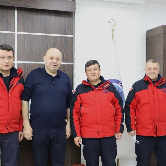 Gönen İtfaiyesi'nden Belediye Başkanına Anlamlı Ziyaret
