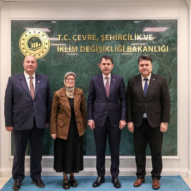 Balıkesir'de Çevre Düzenlemeleri ile İlçeler Yenilenecek