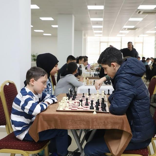 Gönen’de Zekâ Yarışması: Satranç Turnuvasının Heyecanı