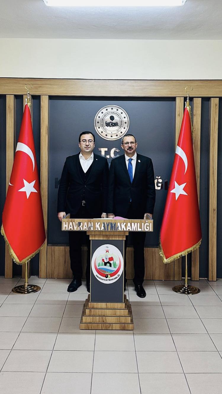 Kepsut ve Havran Kaymakamları Arasında Nezaket Ziyareti