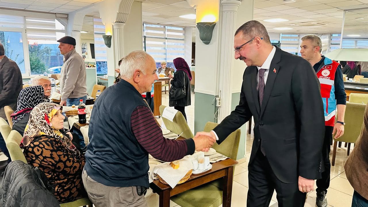 Havran'da Ramazan Ayının İlk İftarı Şehit Yakınları ve Gazilerle Gerçekleşti
