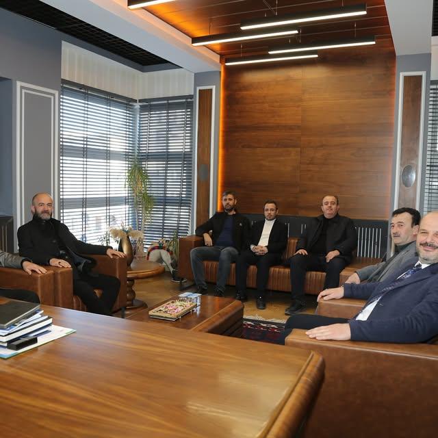 AK Parti Heyeti, İvrindi Belediye Başkanını Ziyaret Etti