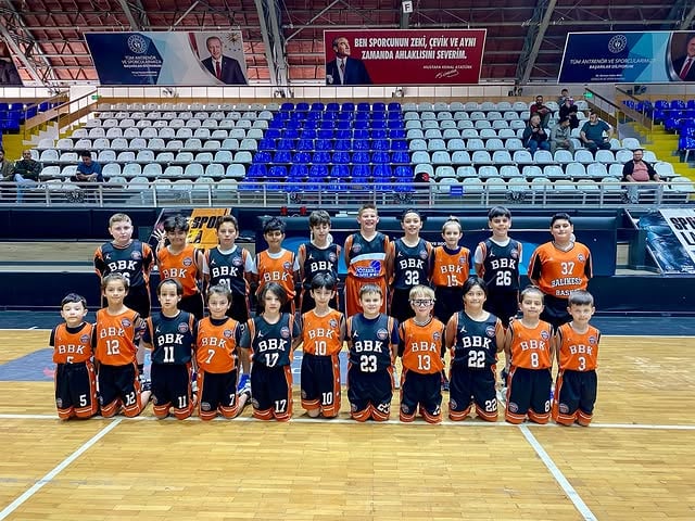 Balıkesir Basket Spor Kulübü U10 ve U11 Takımları Müsabakalara Devam Ediyor