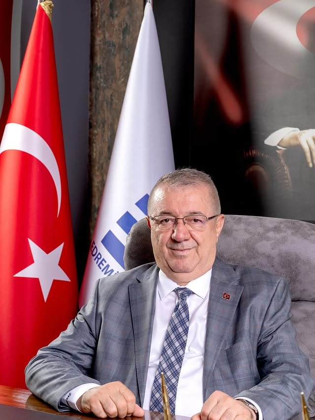 Edremit Belediyesi'nde Gözaltı Kararı: Soruşturma Devam Ediyor