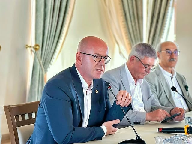 CHP'li Vekil Sarı, Marmara Denizi Müsilaj Kabusu'nu Ele Aldı