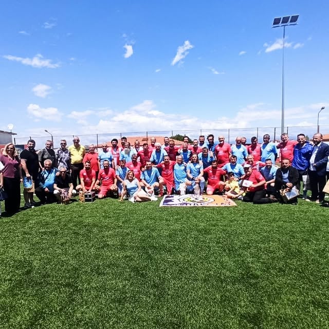 Ayvalık ve Midilli Adası Veteran Takımları Dostluk Maçında Buluştu