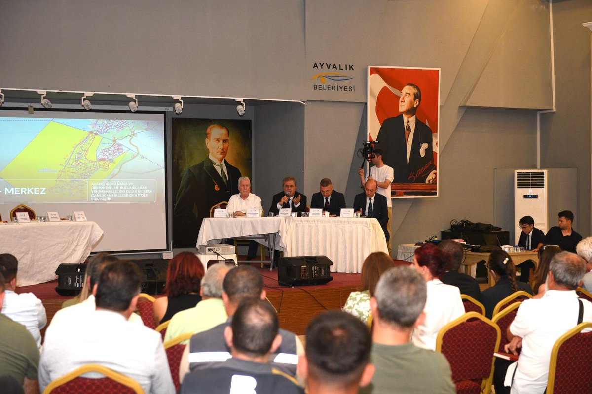 Ayvalık'ta Altyapı Çalışmaları Sürerken Su Kayıpları Önleniyor