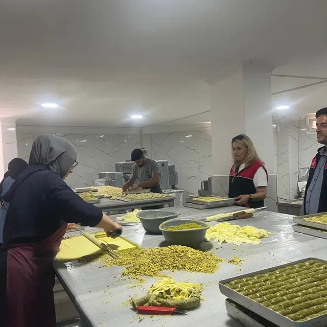 Edremit'te Kurban Bayramı Öncesi Gıda Denetimleri Yapıldı