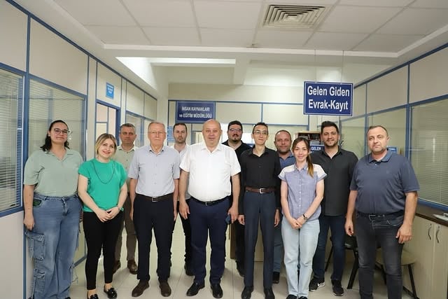 Gönen Belediyesi Kurban Bayramı'nı Mesai Arkadaşlarıyla Kutladı