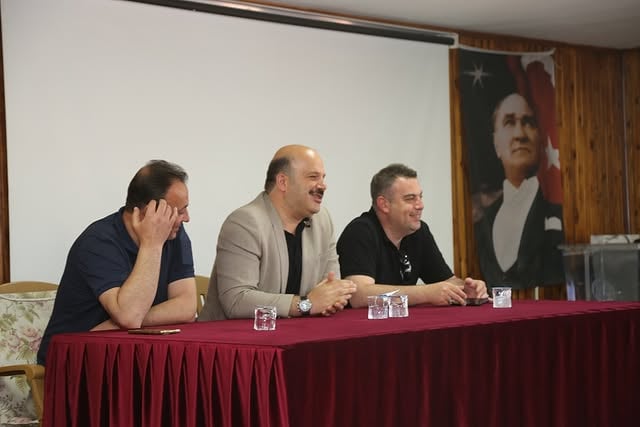 İvrindi Belediyesi Personeli Bayramlaşma Töreniyle Kurban Bayramı Coşkusunu Yaşadı