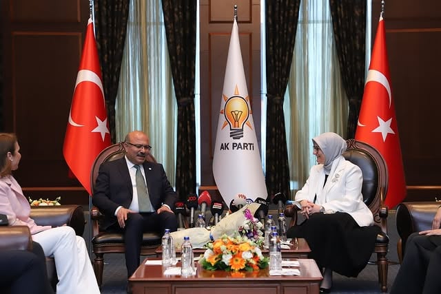 AK Parti Balıkesir Milletvekili Uygur, İyi Parti Heyeti ile Bayramlaşma Gerçekleştirdi