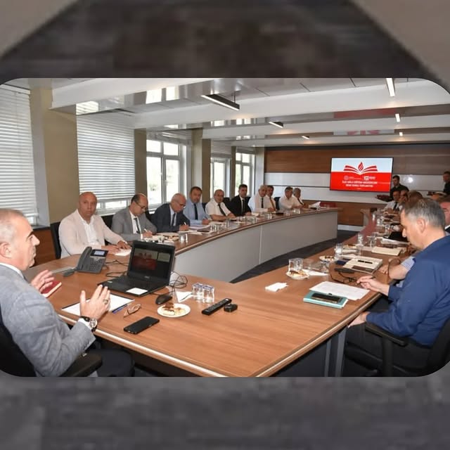 Edremit İlçe Milli Eğitim Müdürlüğü'nde 2024-2025 Eğitim Öğretim Yılı Değerlendirme Toplantısı Yapıldı