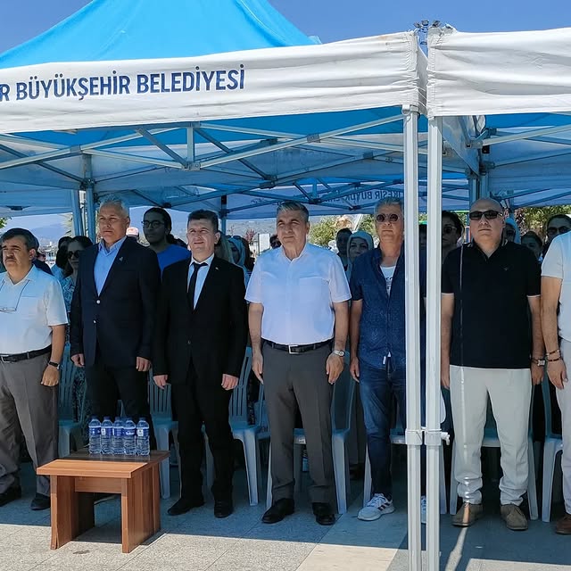 Edremit'te Çevre Koruma Haftası Etkinlikleriyle Akçay Kordon Renklendi