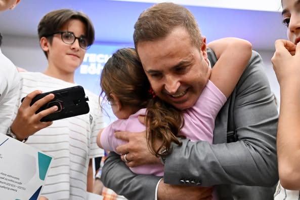 Balıkesir'de Tech10 Teknoloji Eğitim Programı Mezuniyet Töreniyle Geleceğin Yazılımcıları Yetişiyor