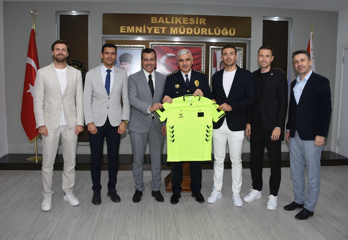 Balıkesir Emniyet Müdürlüğünü Hakemler Ziyaret Etti