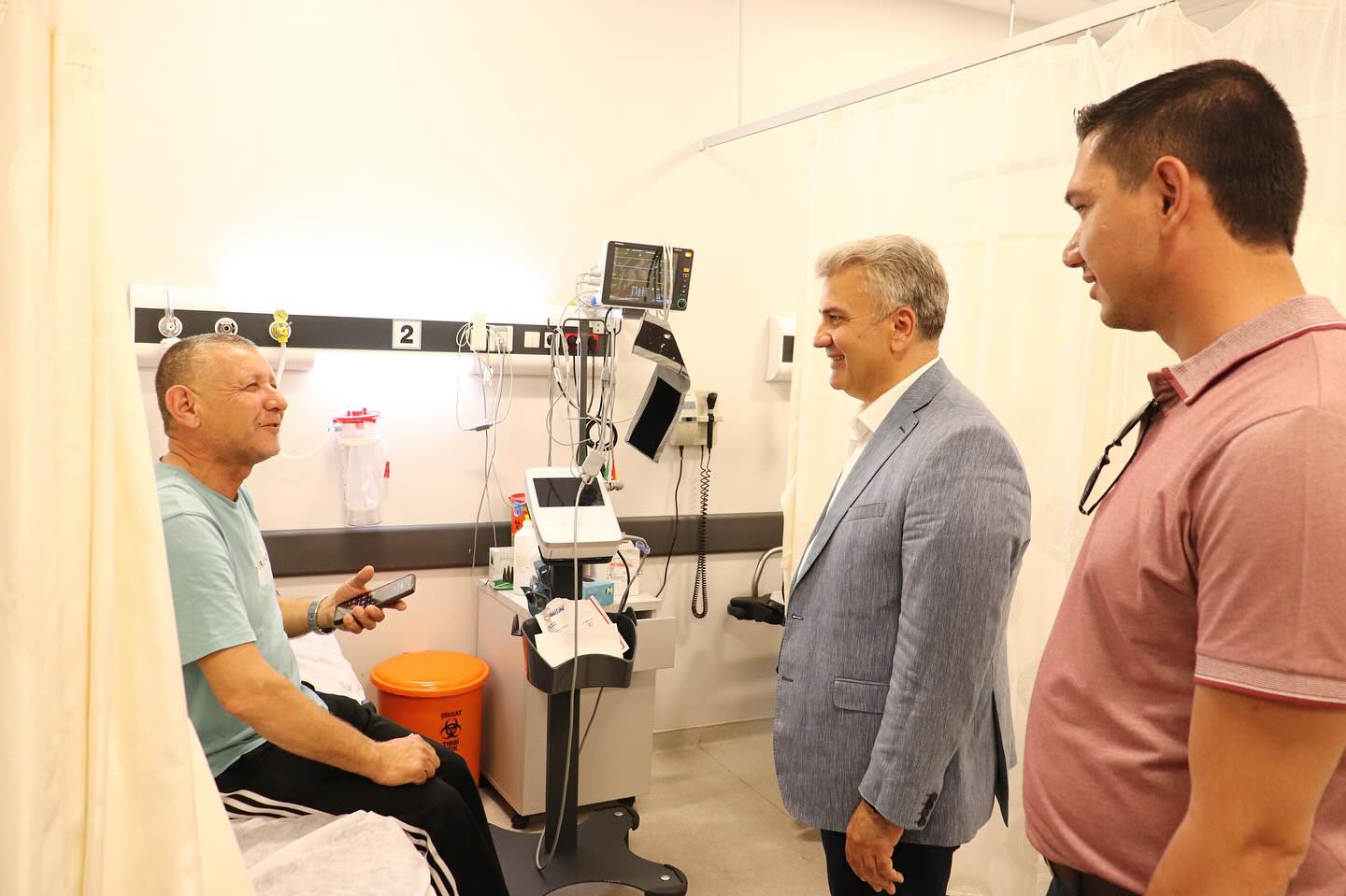 AK Parti Balıkesir Milletvekili Canbey, Balıkesir Devlet Hastanesi'ni Ziyaret Etti