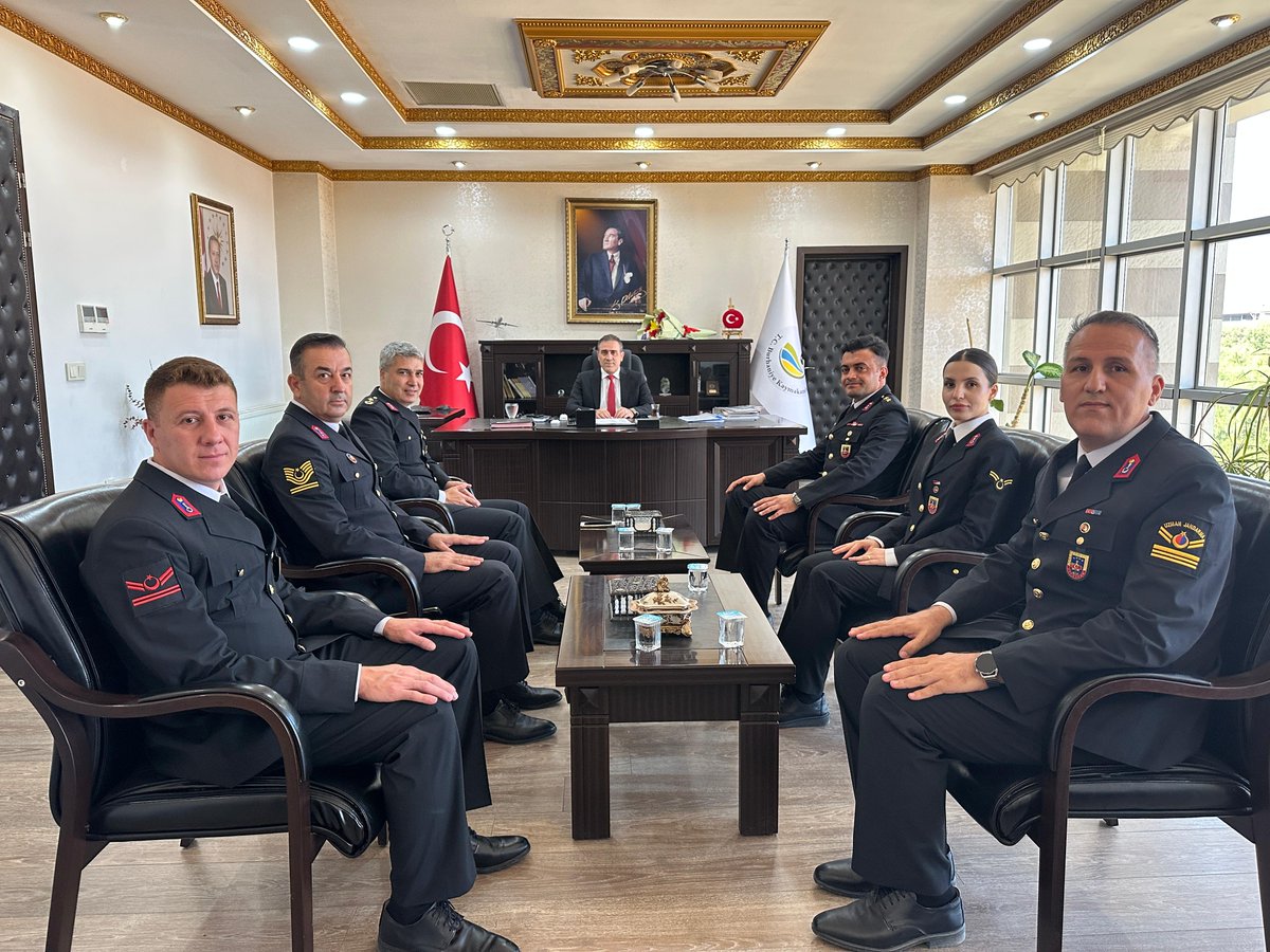 Burhaniye Kaymakamlığı'na Jandarma Teşkilatı Kuruluş Yıl Dönümü Ziyareti