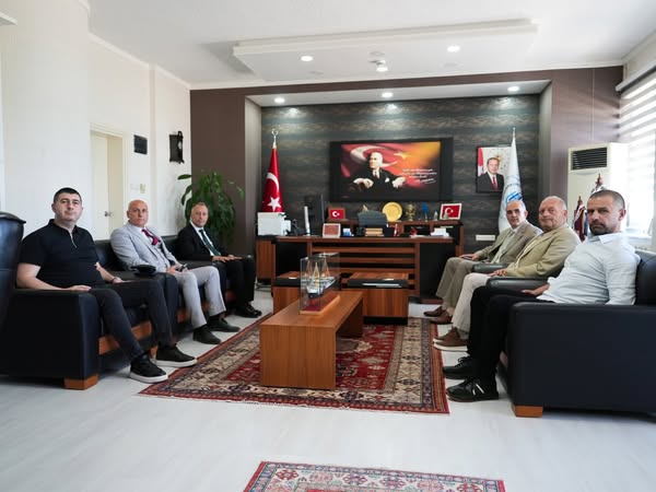 Bandırma 17 Eylül Üniversitesi'ne Gençlik ve Spor İl Müdürü Ziyareti