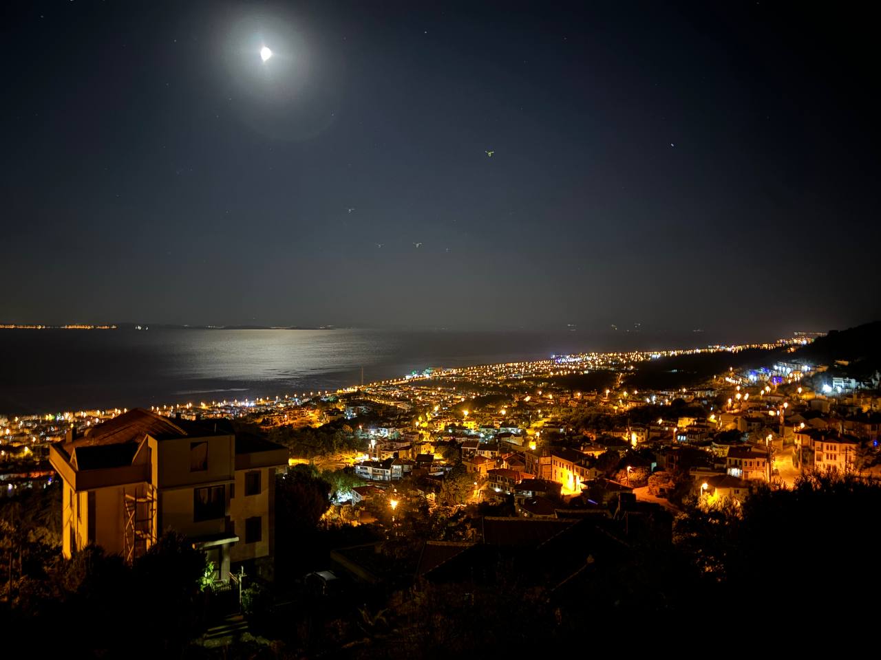 Edremit Belediyesi Akşam Mesajı Yayınladı