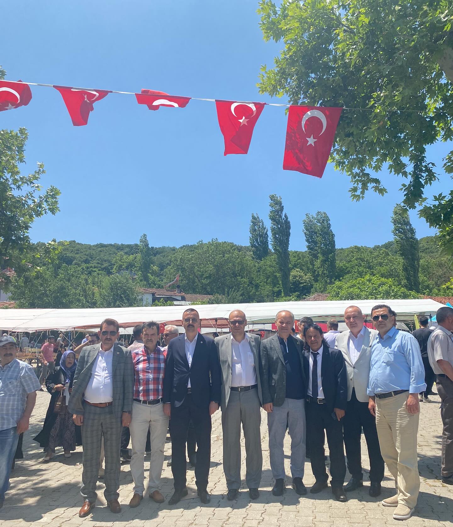 MHP Balıkesir İl Başkanlığı Yeşilova Köy Hayrına Katıldı