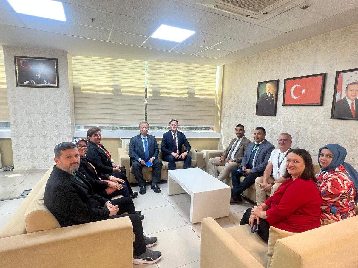 Balıkesir Devlet Hastanesi Heyeti İl Sağlık Müdürü Çavdar'ı Ziyaret Etti