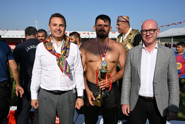 Balıkesir'de 31. Hüseyin Pehlivan Yağlı Güreşleri Coşkuyla Gerçekleşti