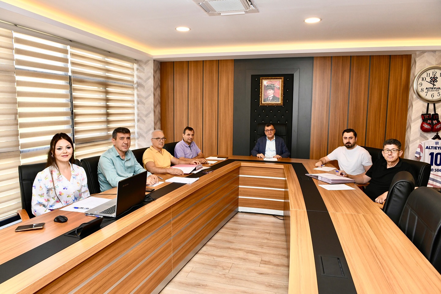 Altıeylül Belediyesi Encümen Toplantısı Gerçekleşti