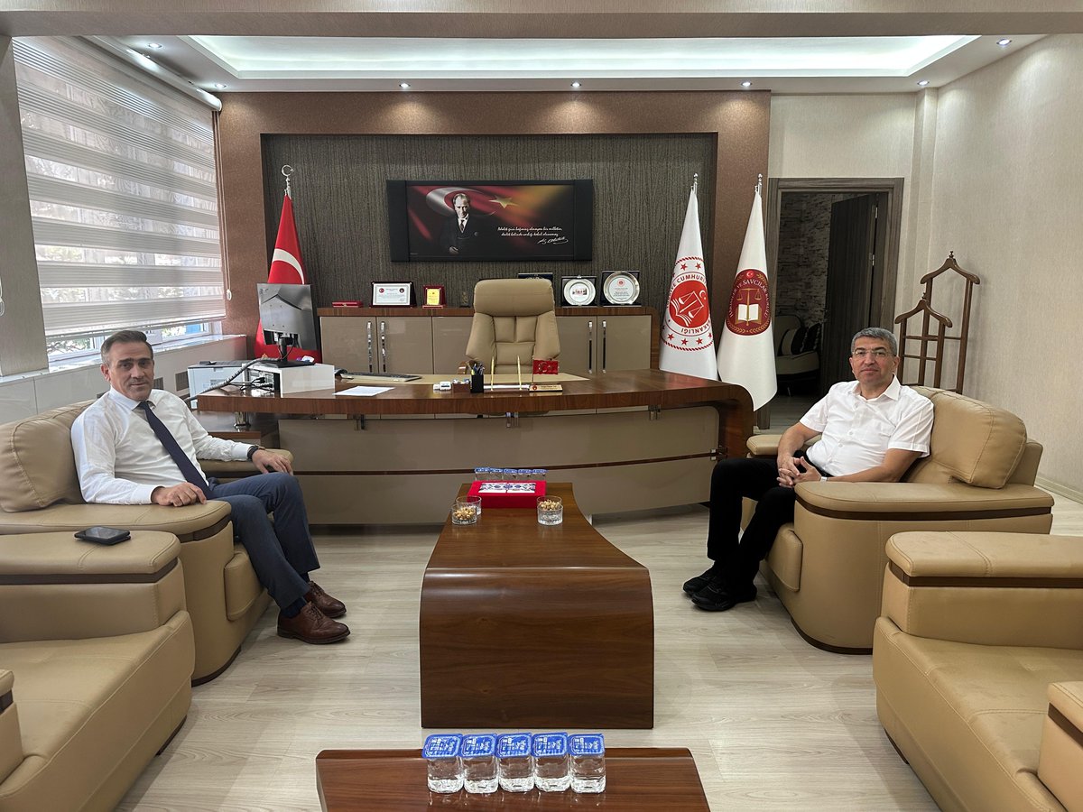 Burhaniye Kaymakamı İlyas Memiş Veda Ziyaretlerinde Bulundu